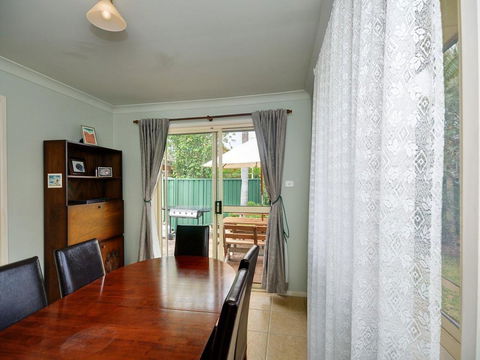 Close To Tea Gardens Waterfront - Hobart Tourism 1