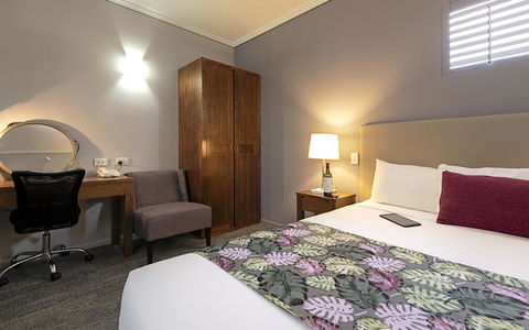 Coachmans Inn Warwick - Tourism TAS 3