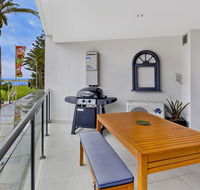 Coast Luxury Apartment 3 - Hobart Tourism