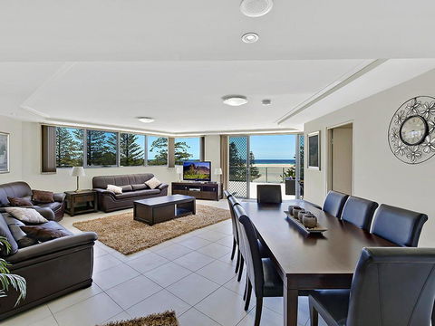 Coast Luxury Apartment Penthouse 23 - Hobart Tourism 0