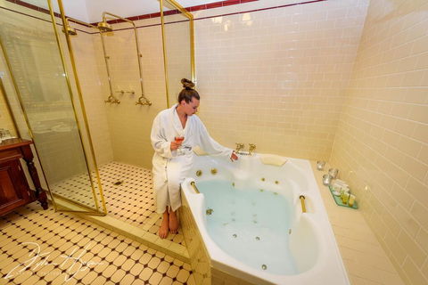 Cobb & Co Court Boutique Hotel - Hobart Tourism 2