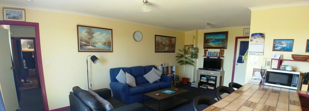 Cobden VIC Tourism TAS