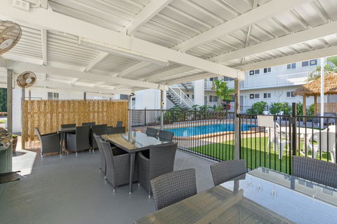 Cocos Holiday Apartments - Hobart Tourism 0