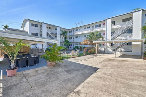 Cocos Holiday Apartments - Hobart Tourism 3