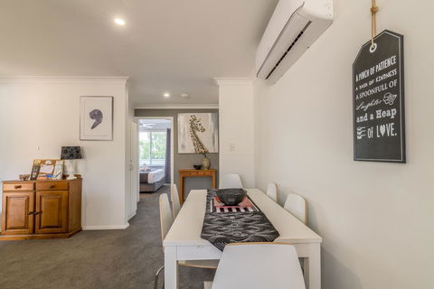 Cole House Apartments - Tourism TAS 2