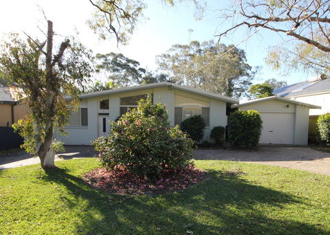 COLMER HOUSE At Dunbogan - Hobart Tourism 1