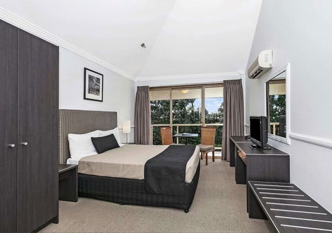Comfort Inn & Suites Northgate Airport Motel - Hobart Tourism 1