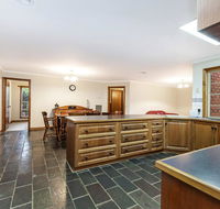 Comfort on Conns - Hobart Tourism