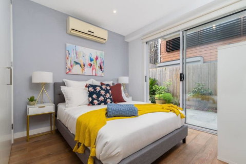 Convenience And Luxury In Carnegie - Tourism TAS 2