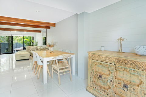 Cool Coastal Chic, Noosaville - Hobart Tourism 2