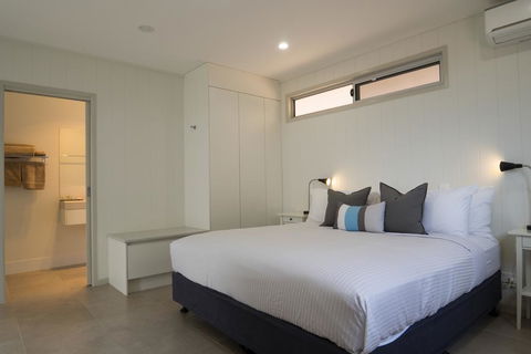 Cooper's Country Lodge - Hobart Tourism 0