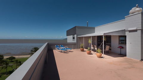 Coral Towers Holiday Suites - Hobart Tourism 1
