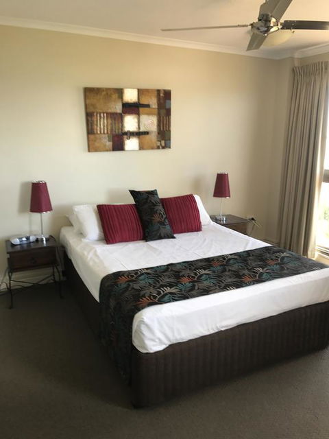 Coral Towers Holiday Suites - Hobart Tourism 3