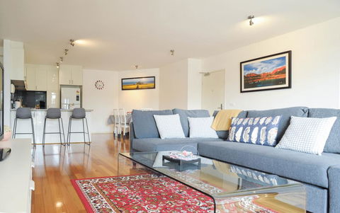 Cosy Apartment Near Racecourse - Tourism TAS 2