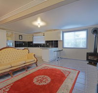Cottage in the Country - Hobart Tourism