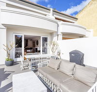 Cottesloe Aqua Retreat - Executive Escapes - Hobart Tourism