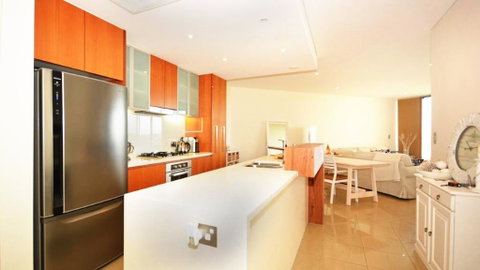 COTTON BEACH ROOF TOP 113 WITH OCEAN VIEWS - Tourism TAS 2