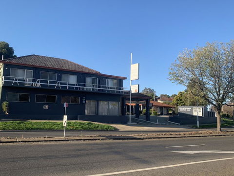Countryman Motor Inn Cowra - Hobart Tourism 3