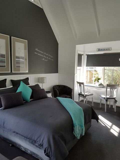 Creek Cottage Bed And Breakfast - Tourism TAS 2
