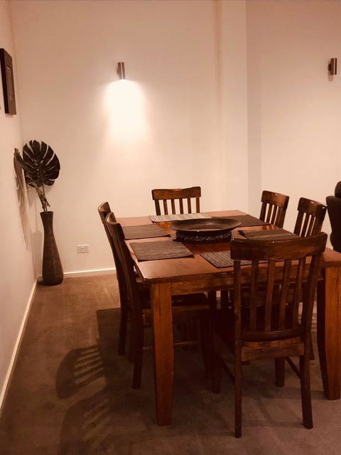 Creekside Apartment - Hobart Tourism 3