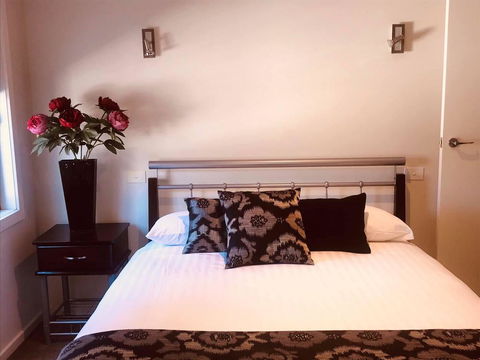 Creekside Apartment - Hobart Tourism 0