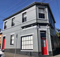Cromwell Apartment - 3 Red Doors Battery Point - Hobart Tourism