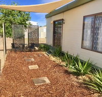 Cute Private Studio Flat with AIRCON - Hobart Tourism