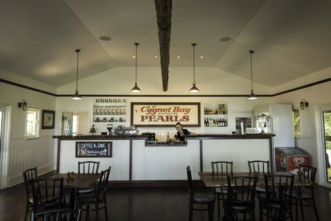 Cygnet Bay Pearl Farm - Hobart Tourism 3