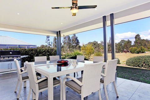 Cypress Point Lodge - Hobart Tourism 1