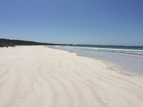 D'Estrees Bay Beach House - Tourism TAS 1