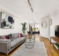 Darlinghurst One Bedroom Modern Self-Contained Apartment with parking - easy access to Sydney CBD 45 PEL - Tourism TAS