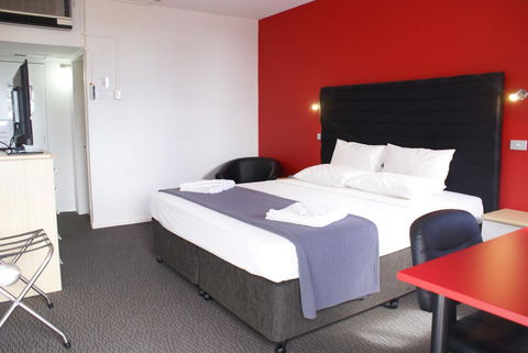 Darwin Poinciana Inn - Tourism TAS 1