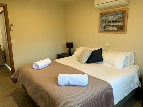 Daysend Cottages - Hobart Tourism 3