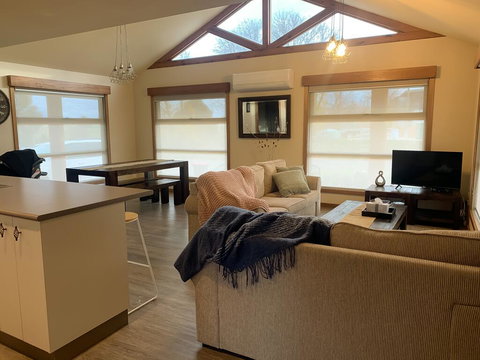 Daysend Cottages - Hobart Tourism 2