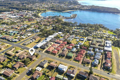 Deering 106, ULLADULLA - Tourism TAS 1