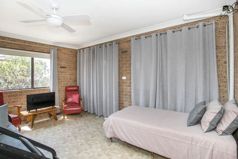 Deering 106, ULLADULLA - Tourism TAS 0
