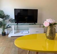 Delicate and Cozy Bedroom in Bentleigh East - Hobart Tourism