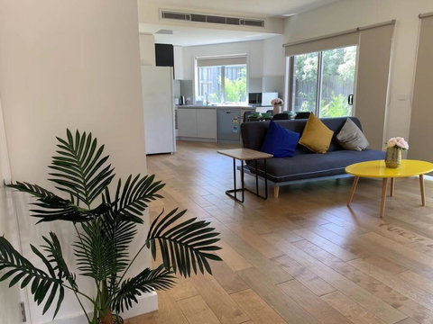 Delicate And Peaceful Bundoora Townhouse 20-R3 - Tourism TAS 0