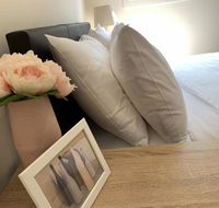 Delightful Bedroom in Bentleigh East - Hobart Tourism
