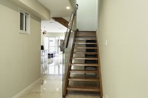 Design Sydney Home - Hobart Tourism 2