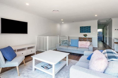 DESIGNER HOLIDAY BEACH PAD // 4 BED // COPA - Tourism TAS 2