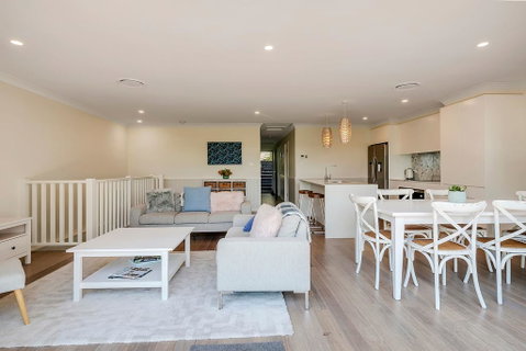 DESIGNER HOLIDAY BEACH PAD // 4 BED // COPA - Tourism TAS 3