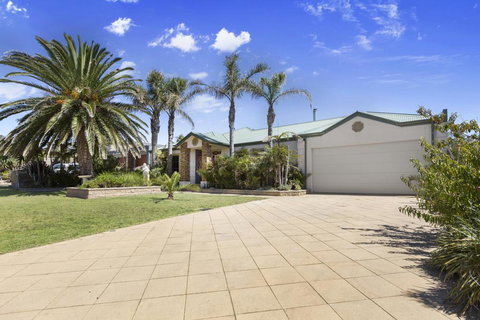 DIAMOND BAY RETREAT - SORRENTO - Tourism TAS 2