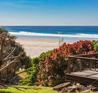 DIRECT BEACH ACCESS - 3 BED APART - CABARITA BEACH