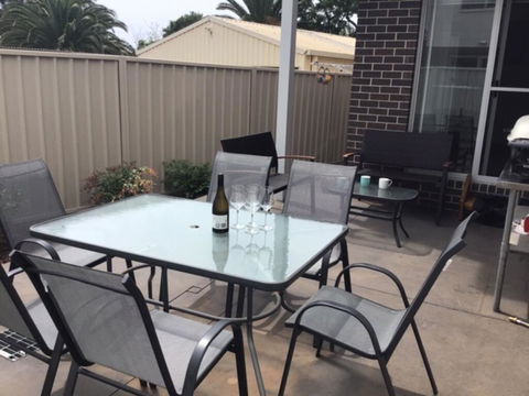 Discover Warilla - Bright And Airy Townhouse Near The Beach And Lake - Tourism TAS 2