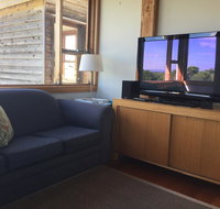 Dolphin Beach House - Hobart Tourism