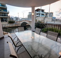 Dolphin Quay Apartment-3 Bedroom - Tourism TAS