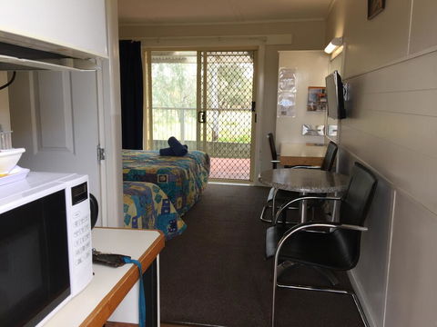 Donald Riverside Motel - Tourism TAS 3