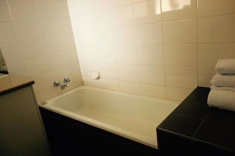 Dorset Gardens Hotel - Hobart Tourism 2