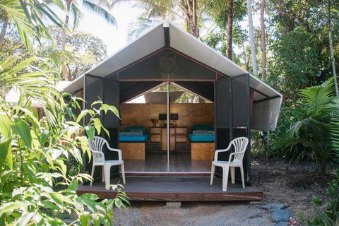 Dougies Backpackers Resort - Tourism TAS 2